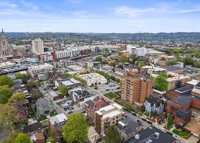 Pfr - Highland, 3br 2ba Shadyside Condo, 2 Decks And Off-street Parking Apartment *